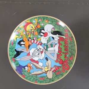 Disney collectors plate Looney Toons Christmas